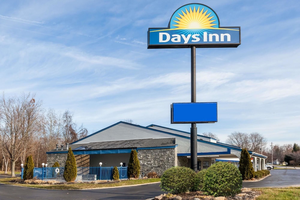 Days Inn by Wyndham Kent - Akron, Ohio 11/15