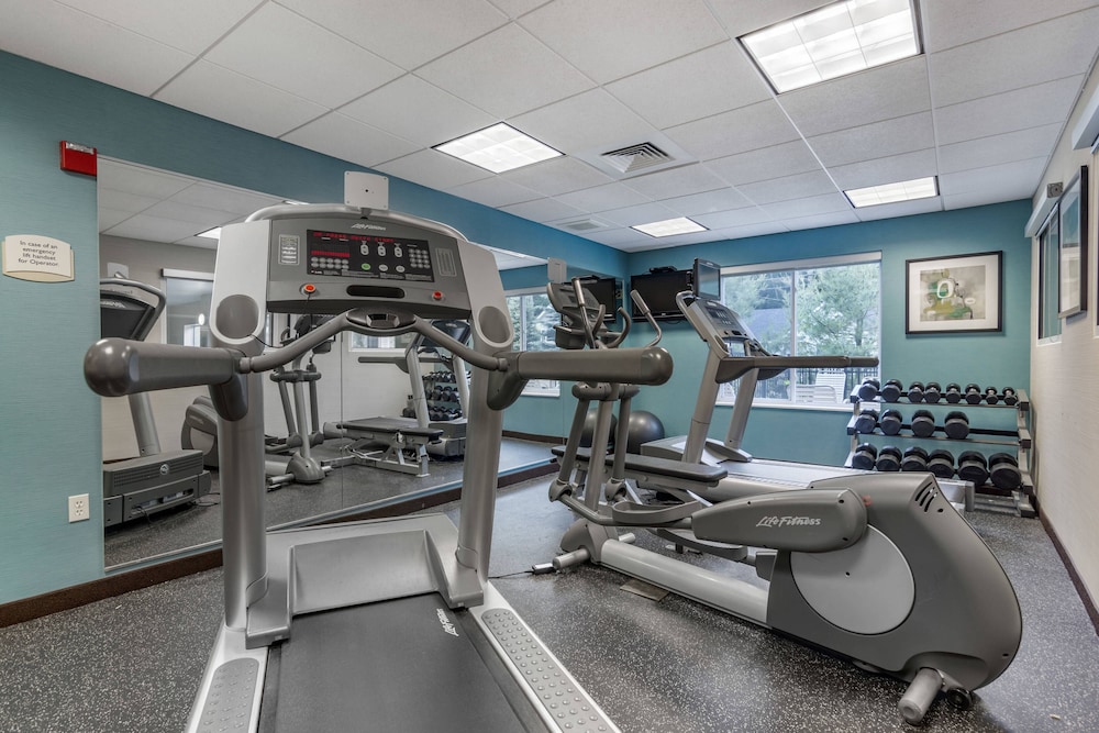 Fairfield Inn Suites Hooksett 25/50