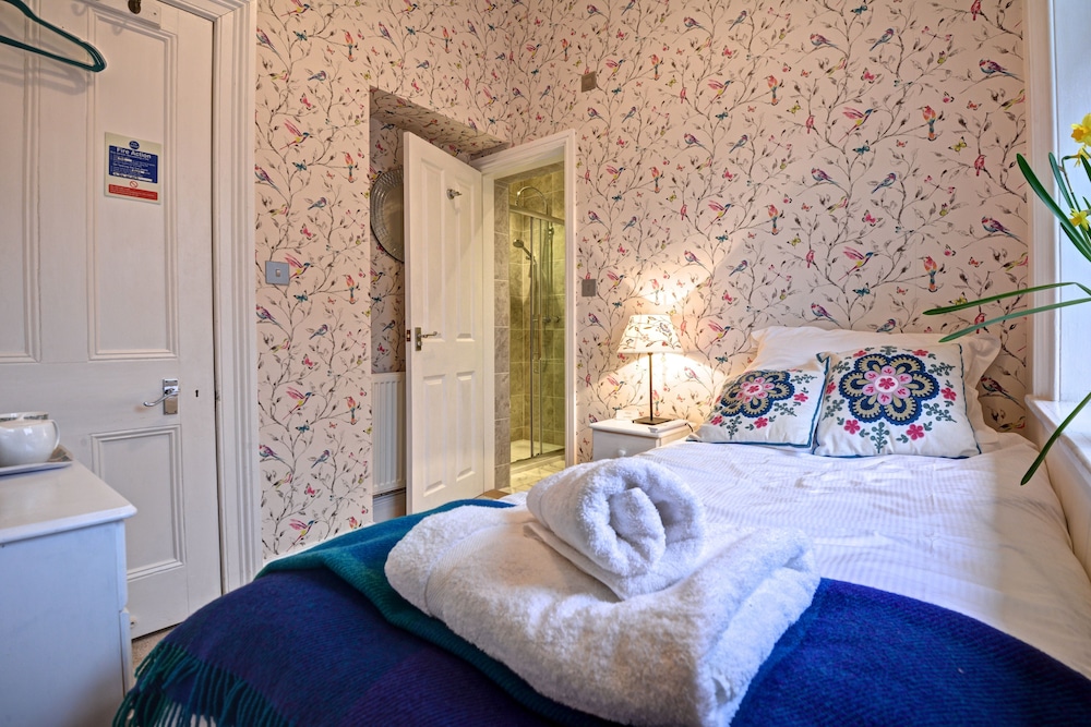 Holiday Cottages And North Star Apartment 7/30