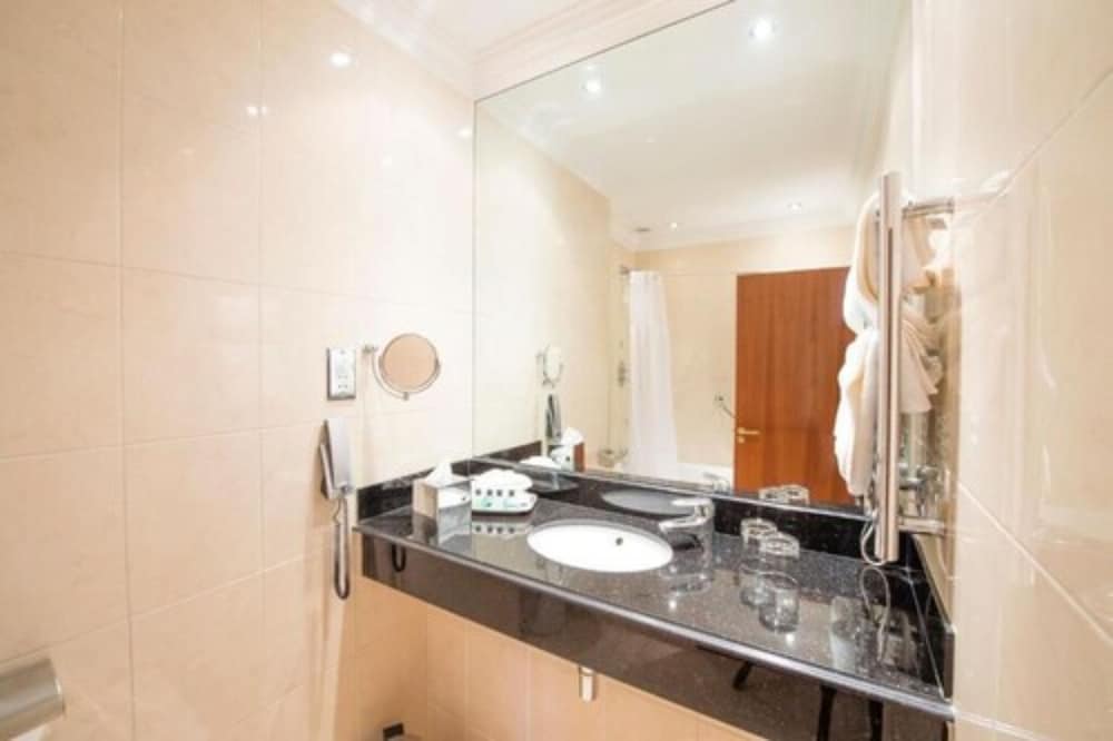 Parkway Hotel And Spa 14/55