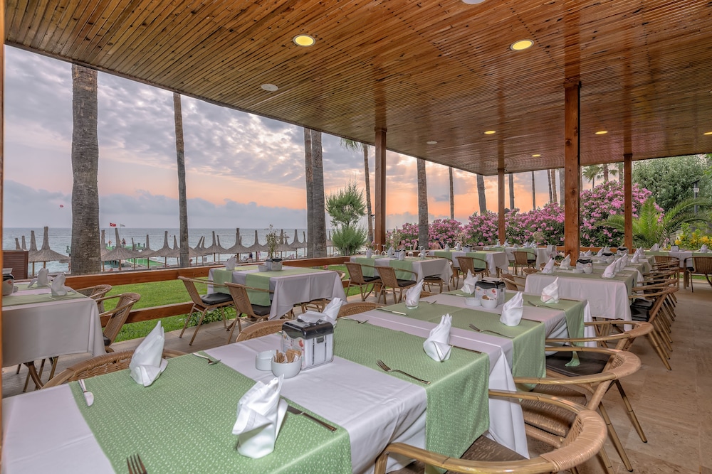 Meryan Hotel 26/51