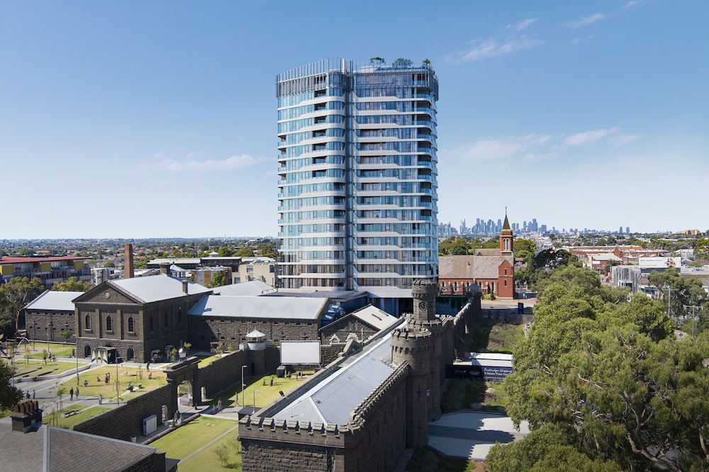 Adina Apartment Hotel Melbourne Pentridge in MELBOURNE