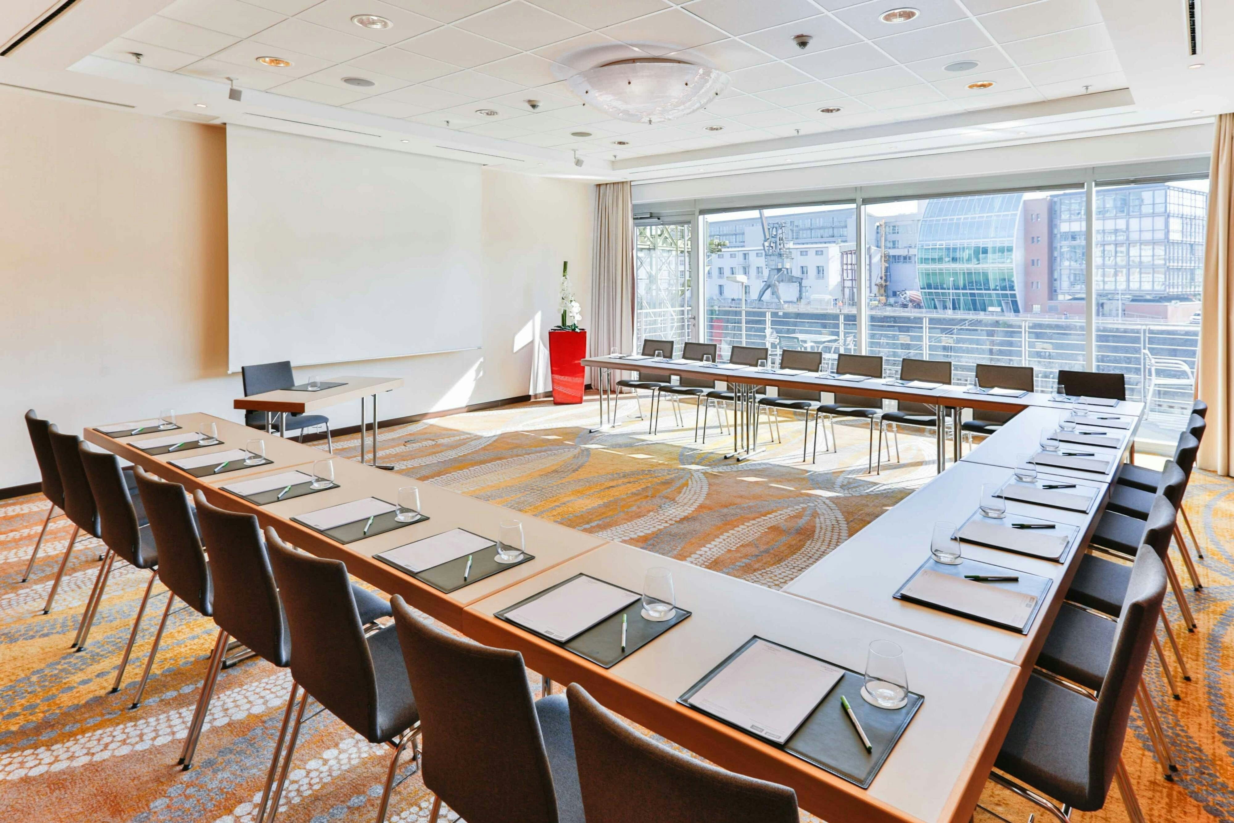 Courtyard By Marriott Dusseldorf Hafen 4/8