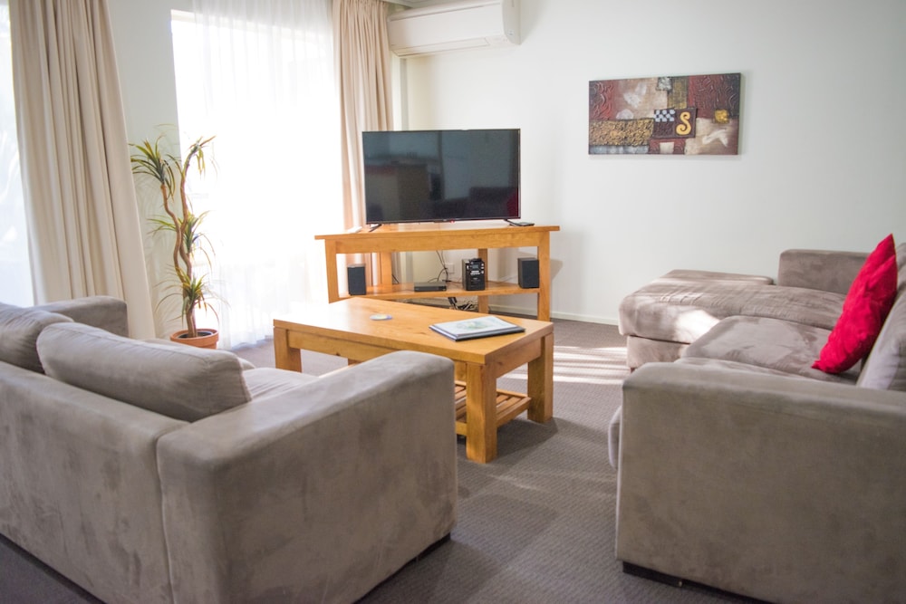 Beachside Holiday Apartments 38/49