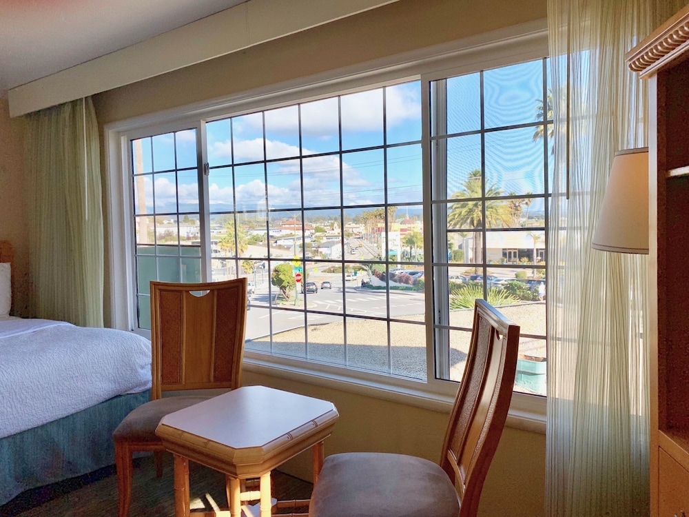 Seaway Inn 35/63