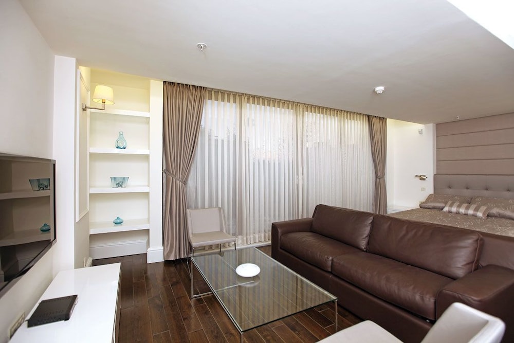 Pera Residence 16/26