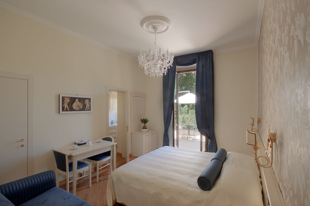 Relais La Corte Di Cloris 33/73