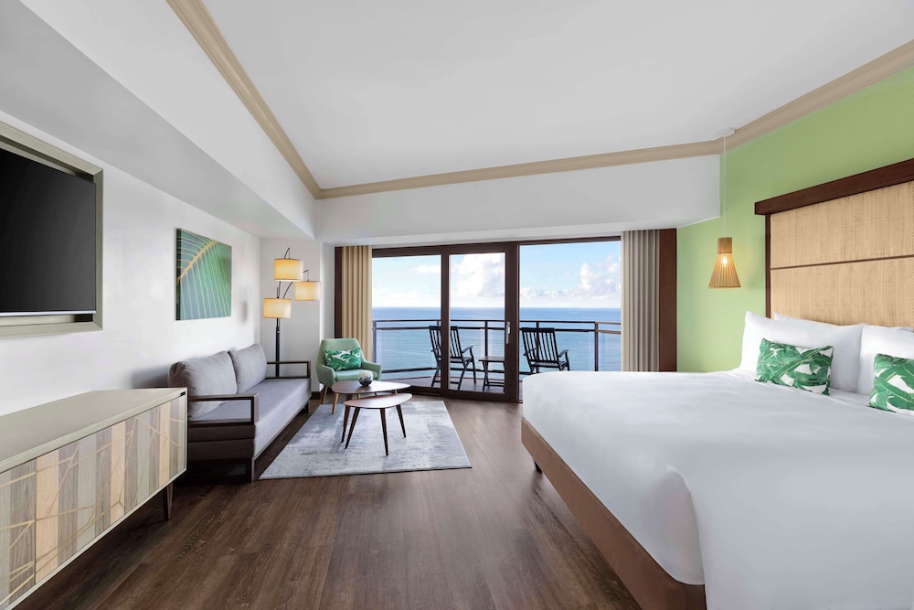 Deluxe, King Bed, Ocean Front