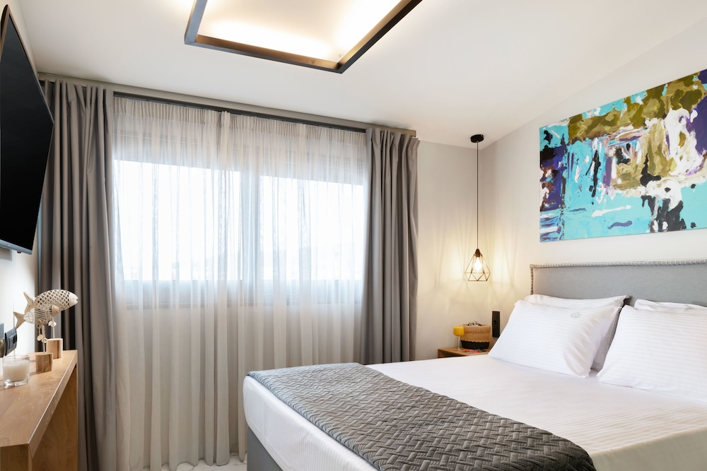 Sea Level Hotel 9/40