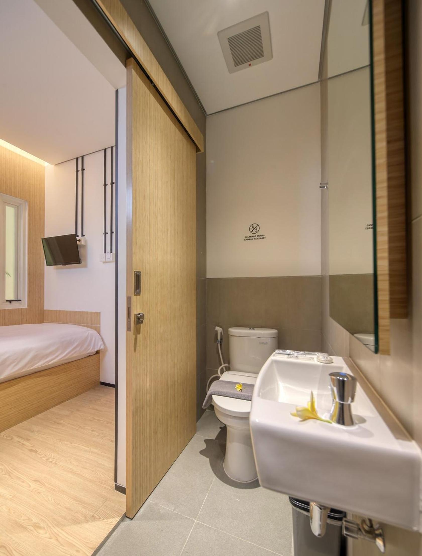 Cool Living Jakarta 32/33