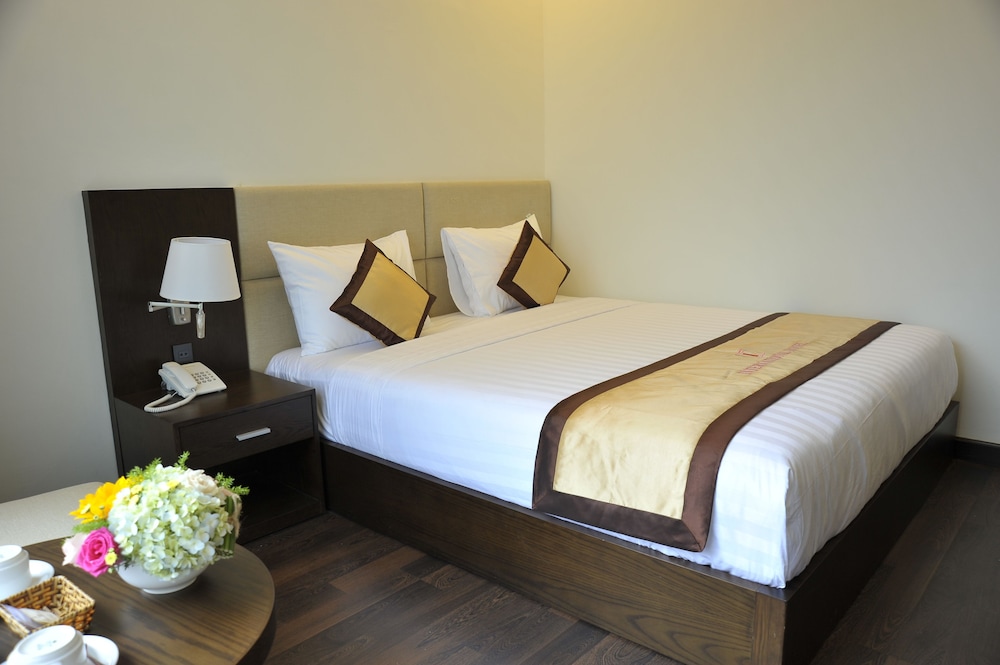 International Hotel 21/63