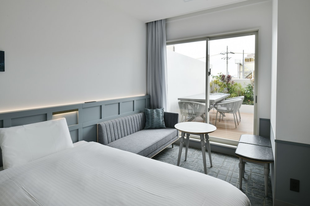 Lequ Okinawa Chatan Spa And Resort 45/70