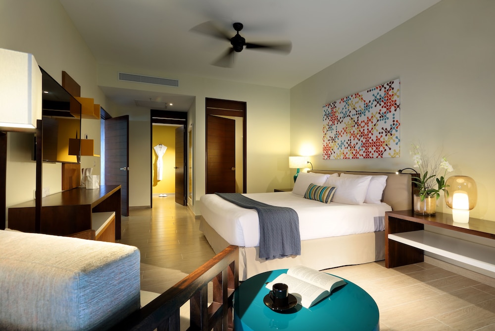 TRS Cap Cana Waterfront & Marina Hotel Adults Only All Inclusive Hotel 9/50