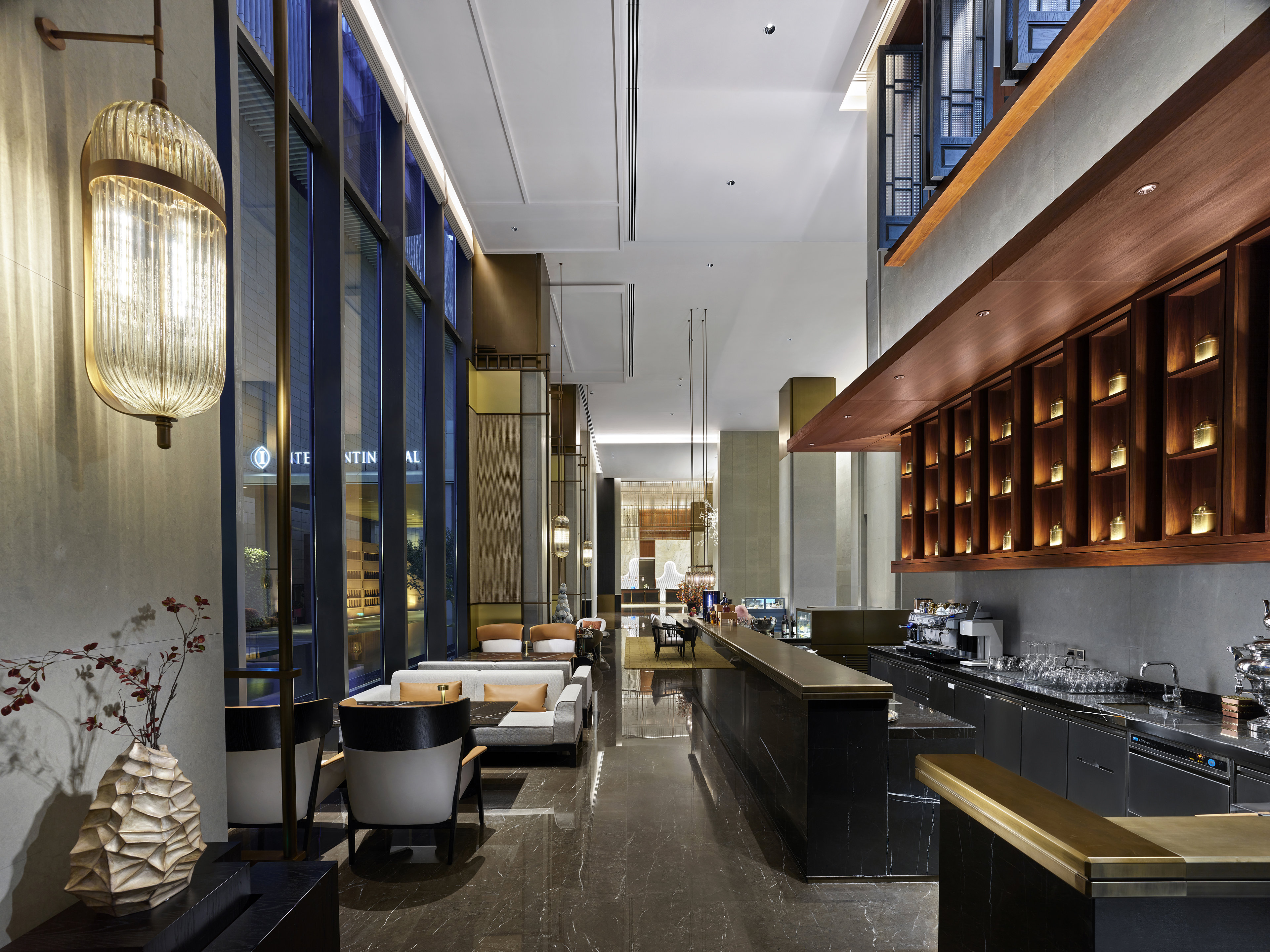 Intercontinental Dongguan 76/76