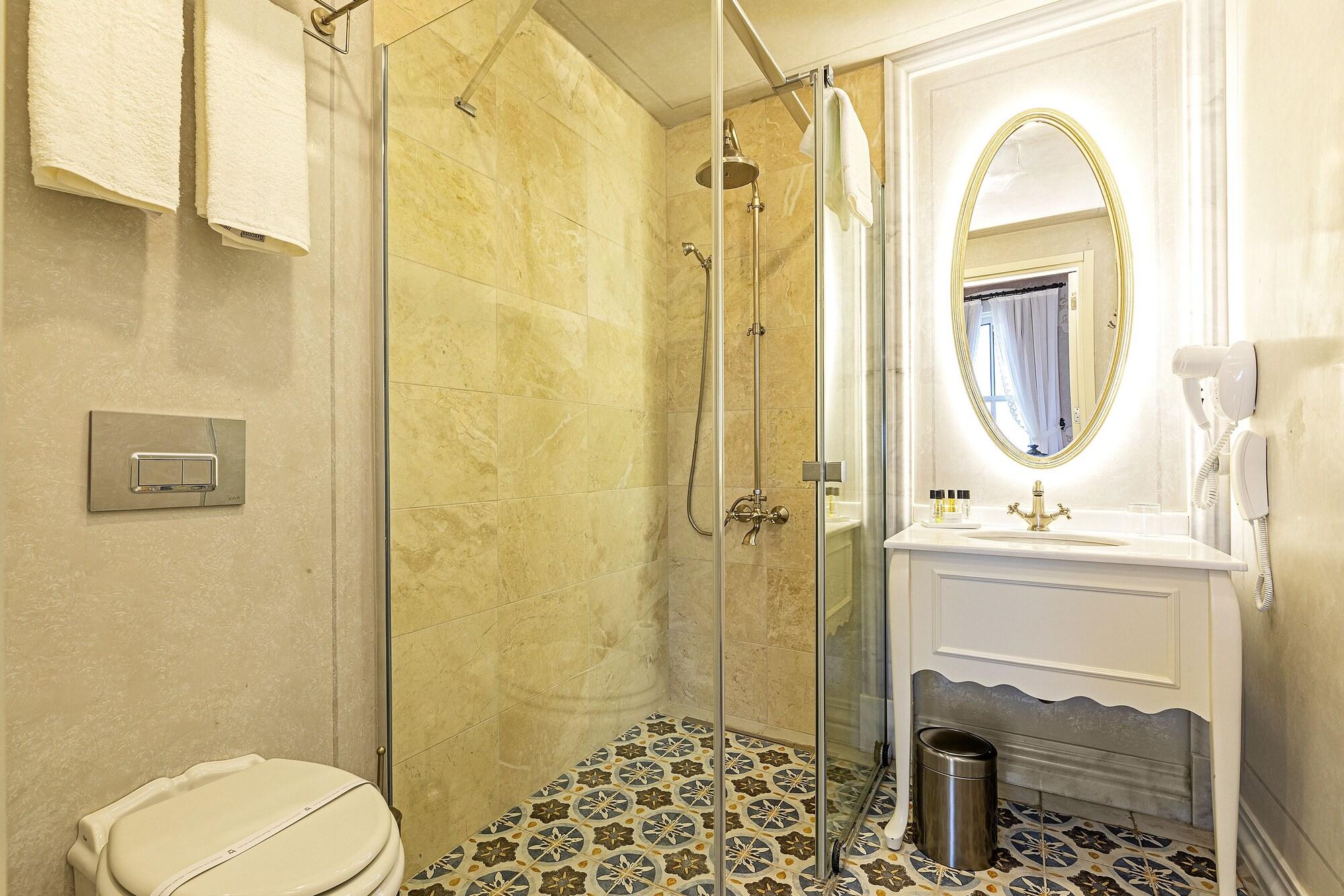 جناح سوبيريور بإطلالة على المدينة، Meroddi Barnathan Hotel 6/6