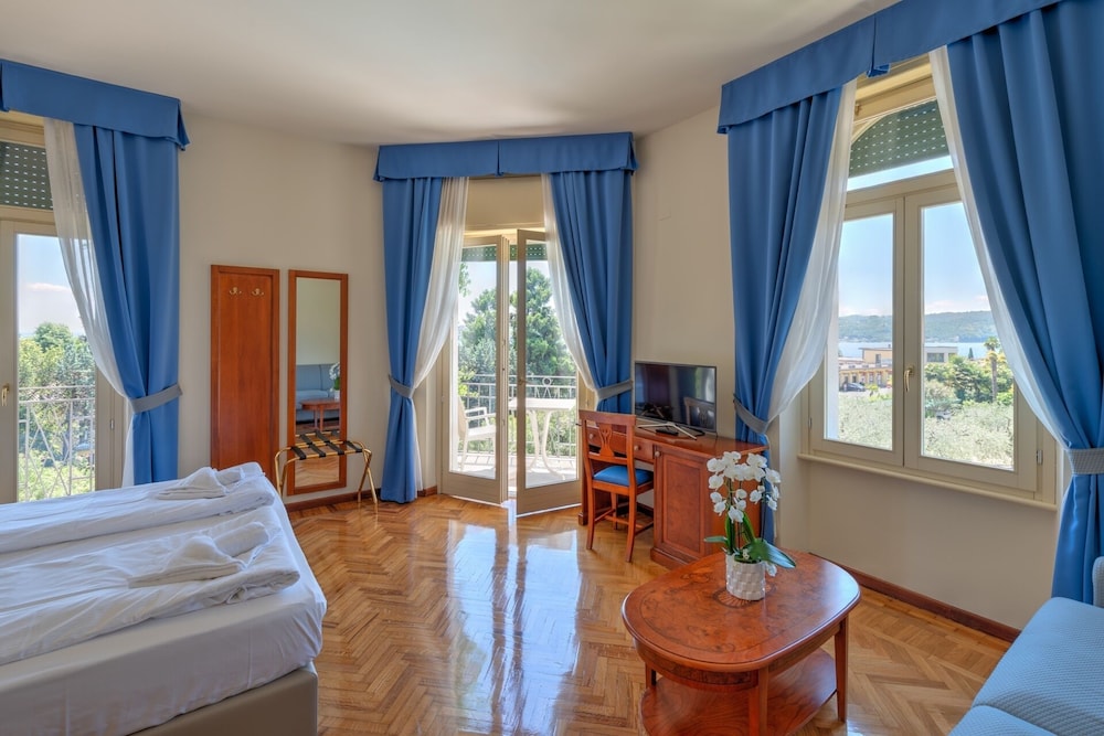 Hotel Villa Galeazzi 55/75