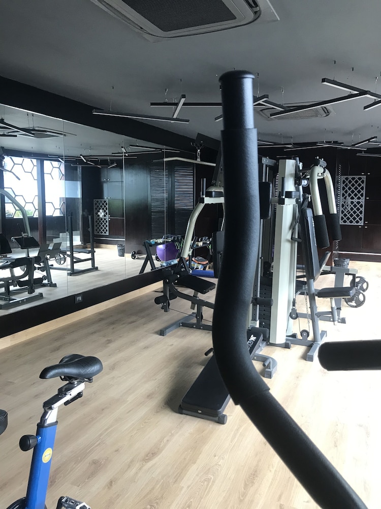 HOTEL LEVANA(FORMERLY BEST WESTERN PLUS LEVANA) 26/43