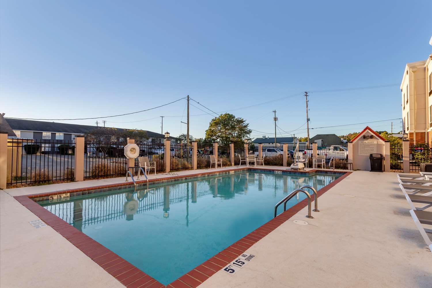 Comfort Suites Natchitoches, LA 22/48