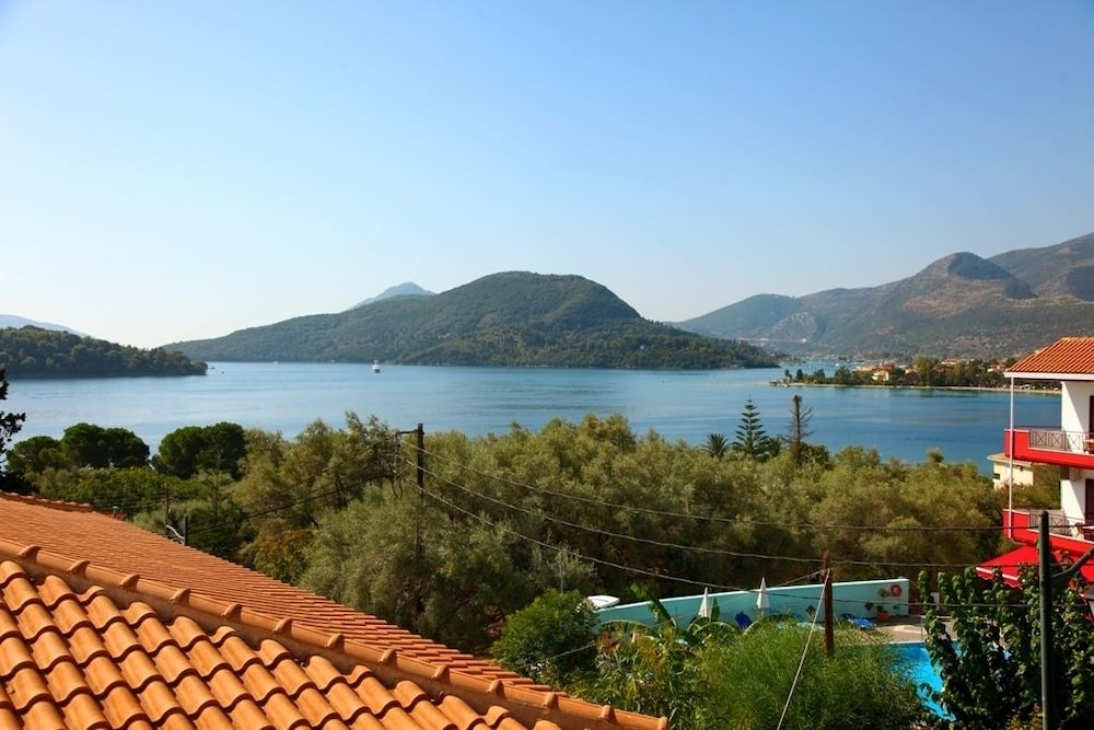 Nostos Hotel 36/40