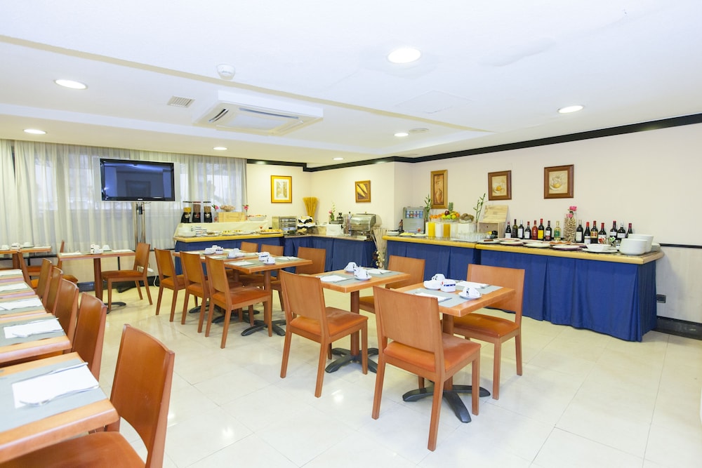 Hotel Los Bracos 47/53
