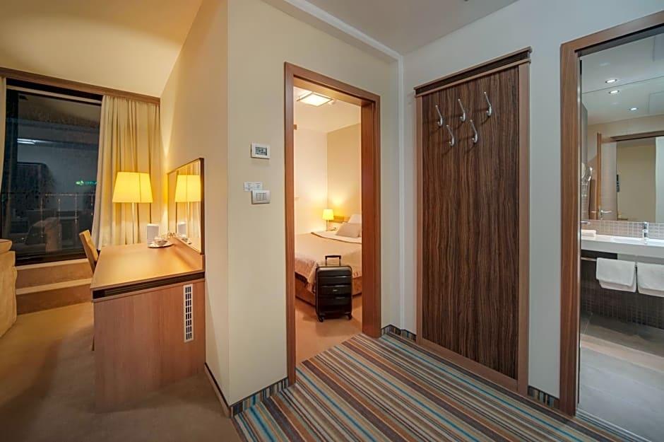 Hotel Kras 33/61
