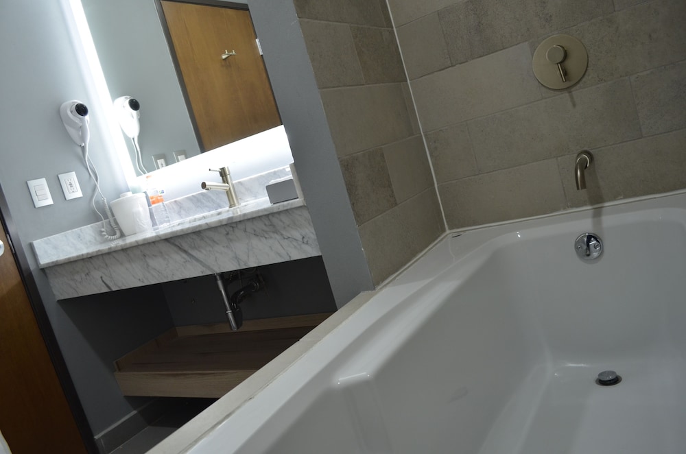 Holiday Inn Express And Suites Ciudad Obregon 28/77