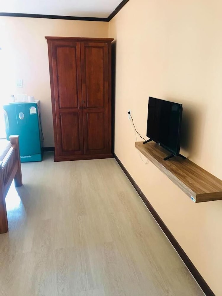 B.P Grand Service Apartment 4/25