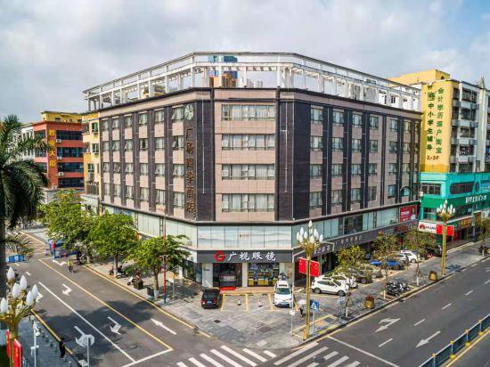 Guangchang Siji Hotel (Shenzhen Gongming Square Metro Station) 4/25