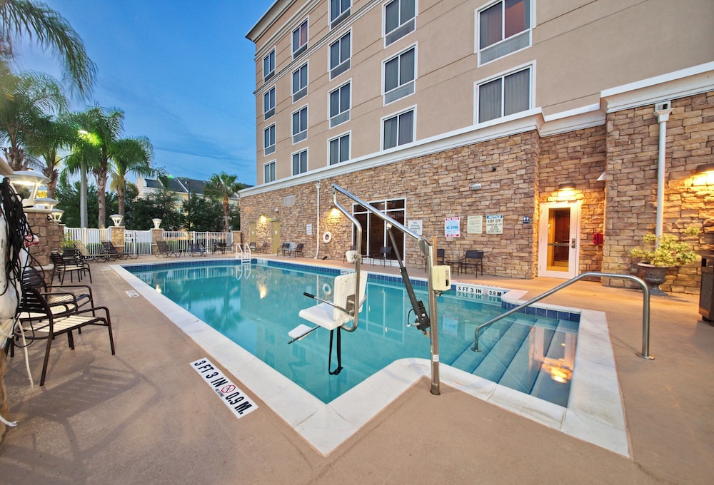 HOLIDAY INN TITUSVILLE KENNEDY SPACE CENTER 70/76