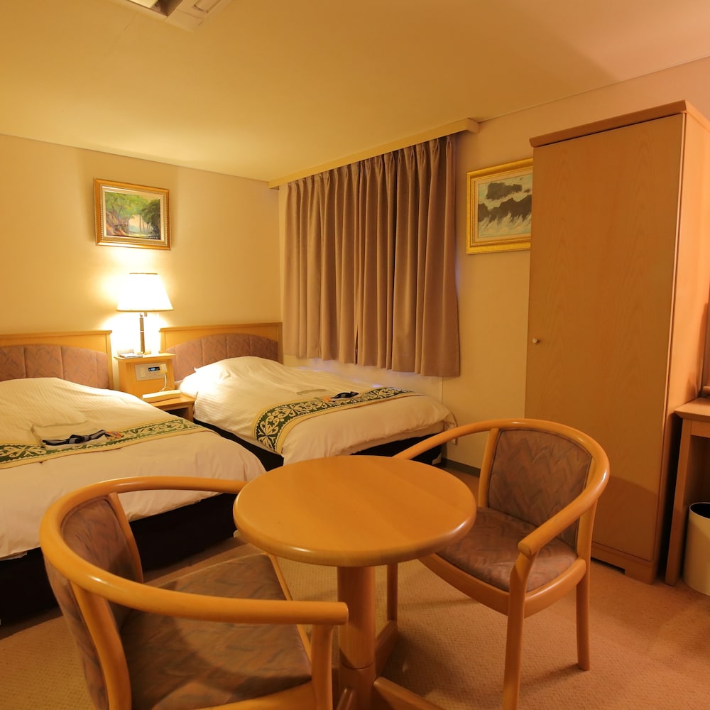 Harbor Plaza Hotel 29/49