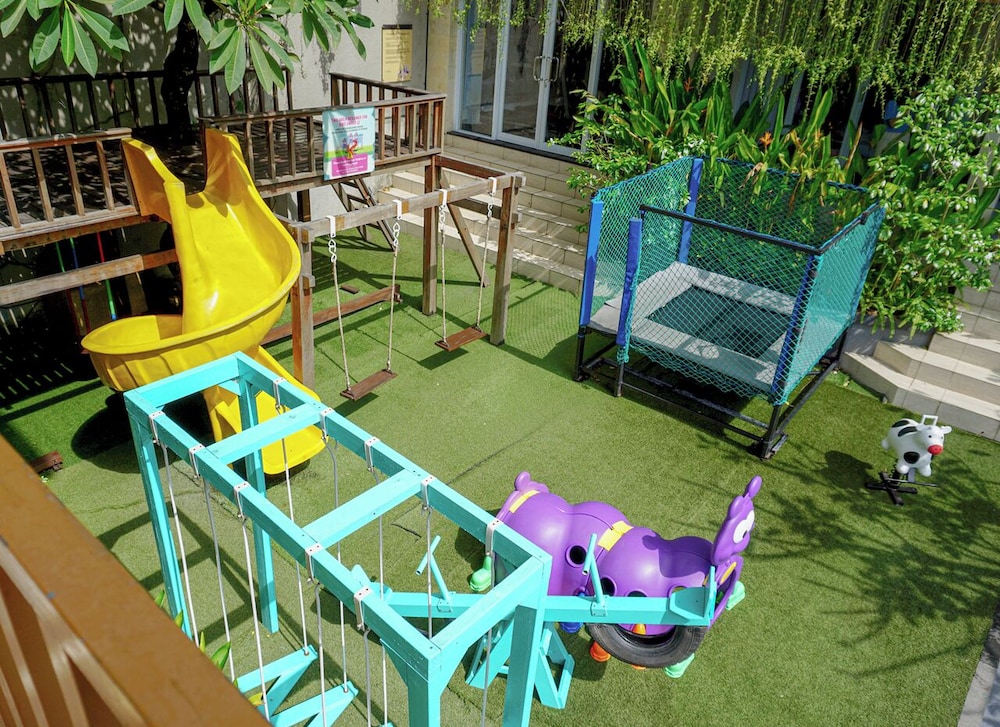 Graha Socio Hotel 42/56