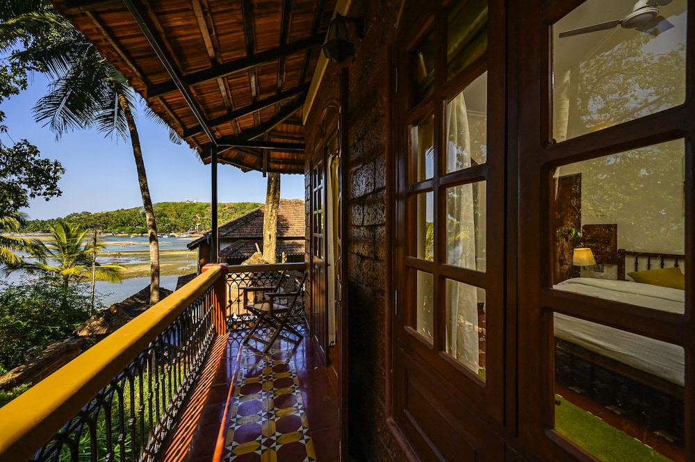 Neemrana's Three Waters - 20th century, Betul, South Goa 22/39