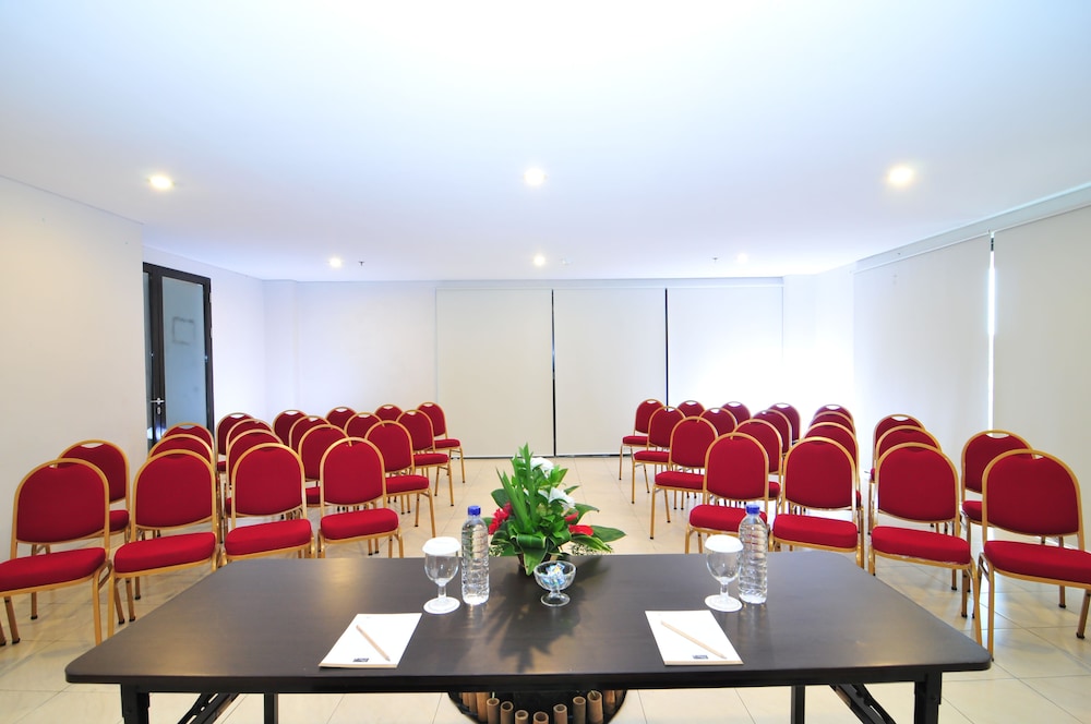 Grand Kuta Hotel Residence 44/53