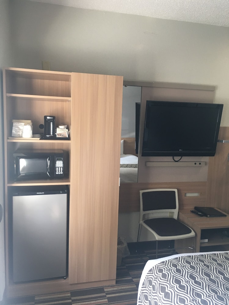 Microtel Inn & Suites by Wyndham Florence 27/31
