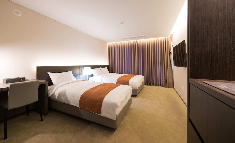 Grandmer Hotel Jeju 38/67