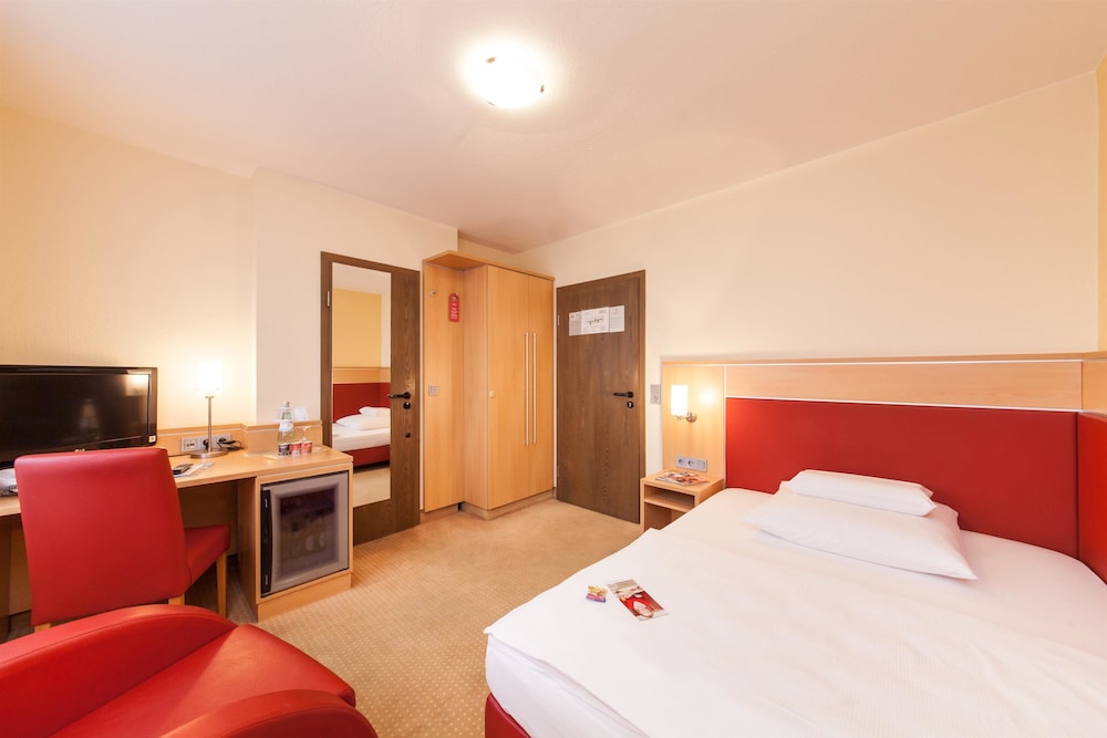 Hotel Offenbacher Hof 13/50
