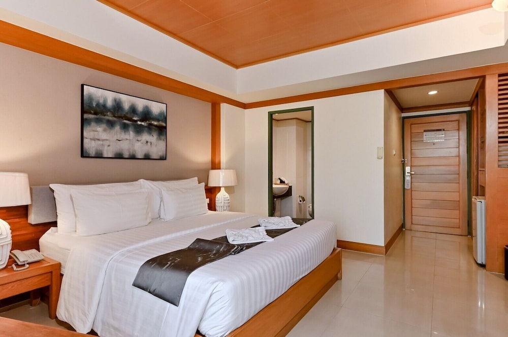 STUDIO, DOUBLE BED