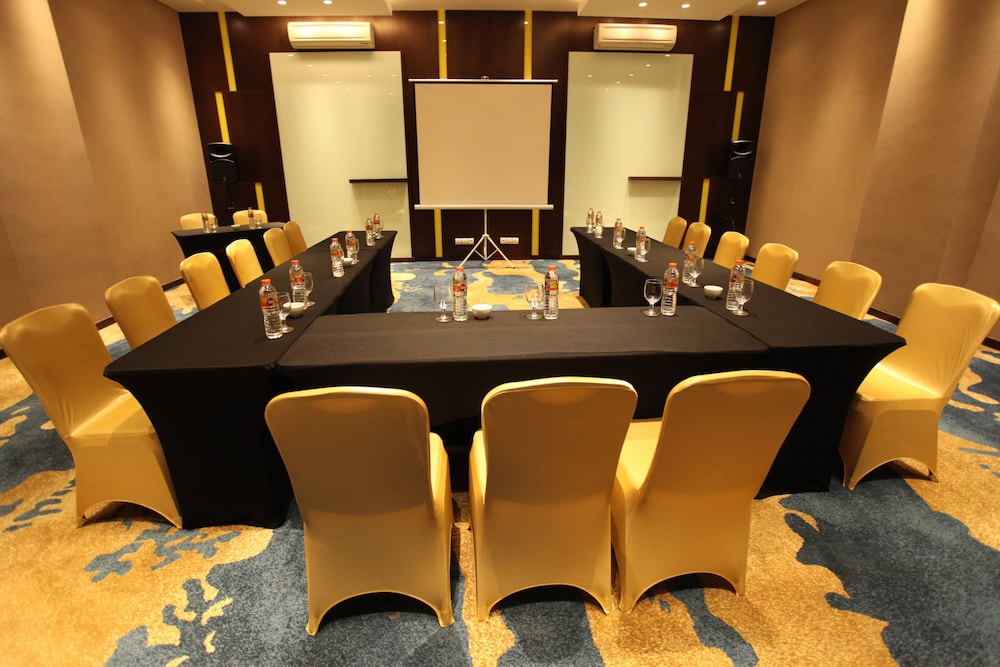 Midtown Hotel Samarinda 55/60