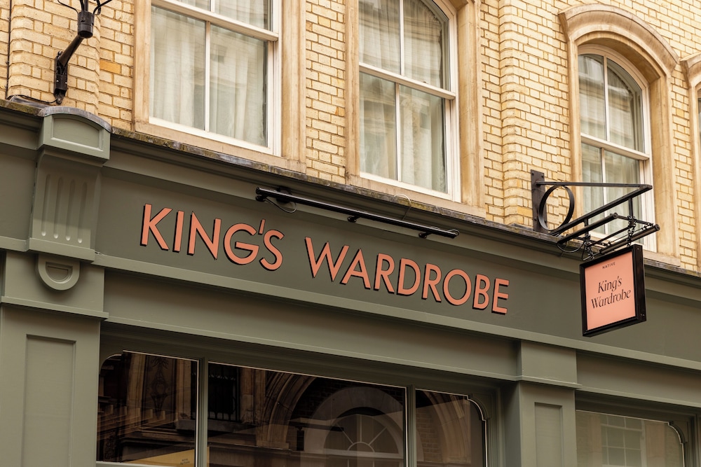 Native Kings Wardrobe 1/37