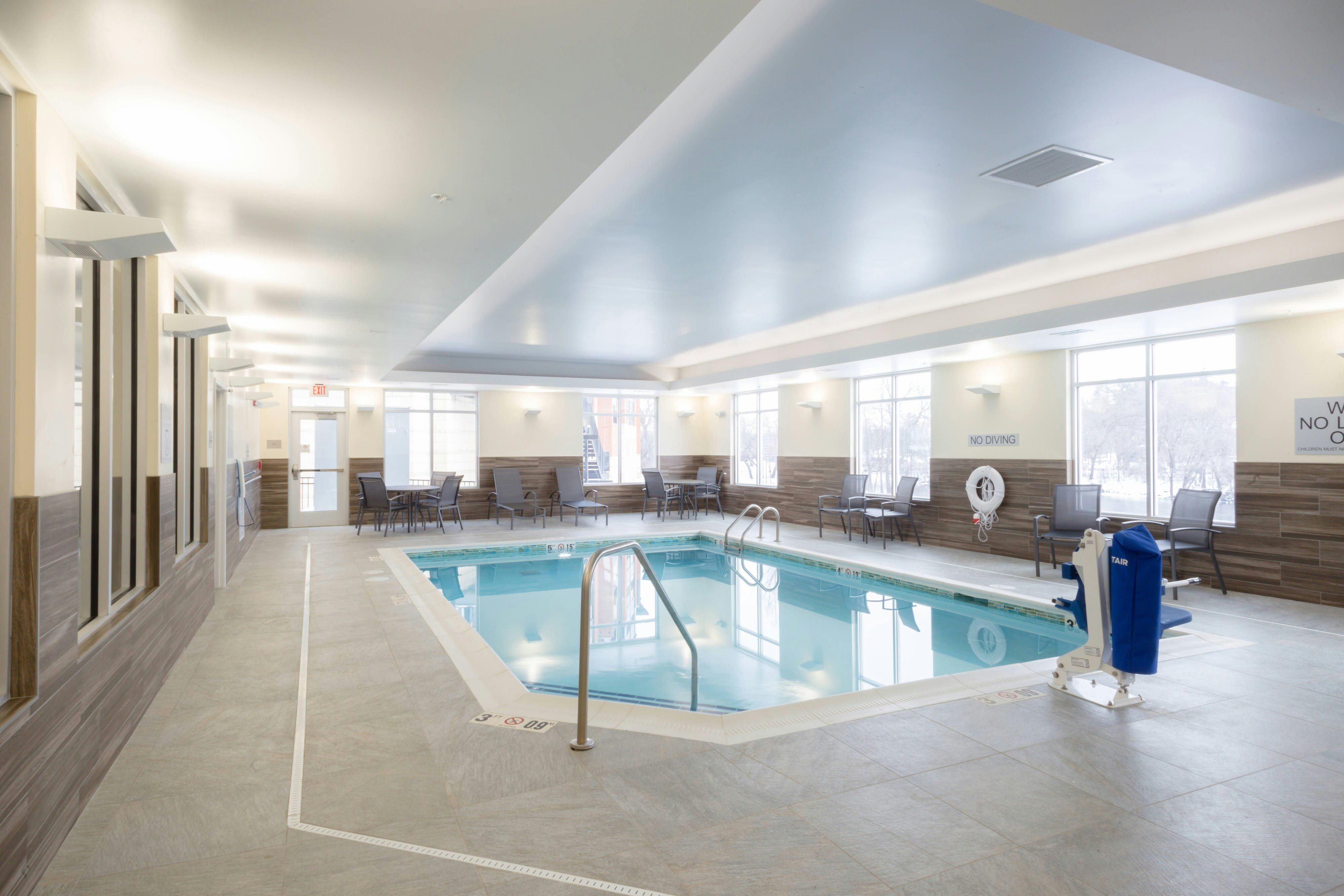 Fairfield Inn & Suites By Marriott Northfield 15/34