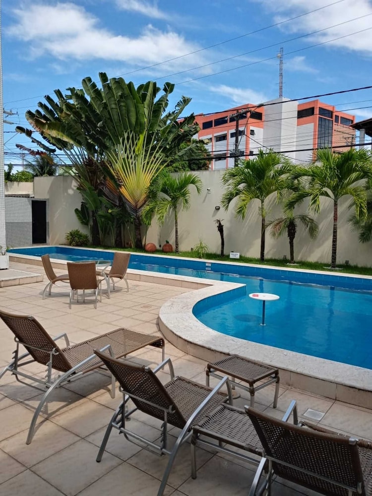 Camacari Plaza Hotel 7/72