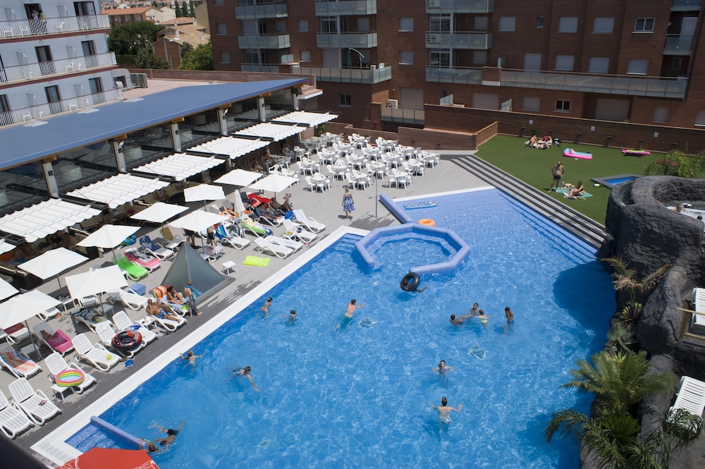 Papi Hotel 7/68