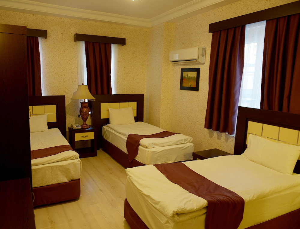 Kucuk Velic Hotel 20/71