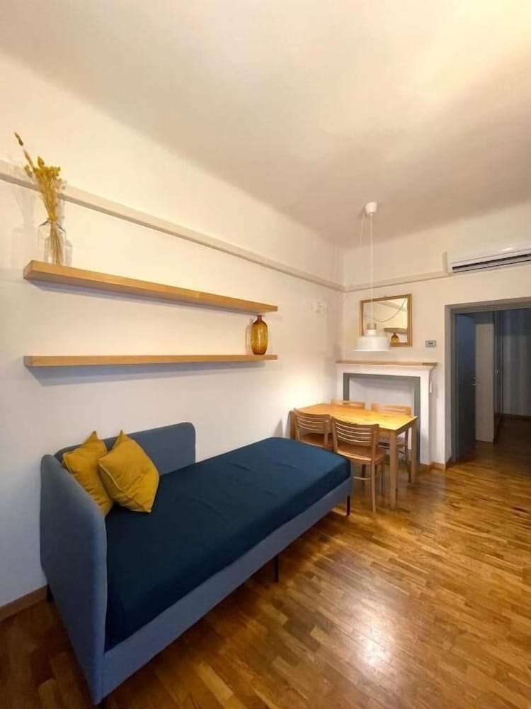Easy Milano Rooms And Apartments Navigli 28/46