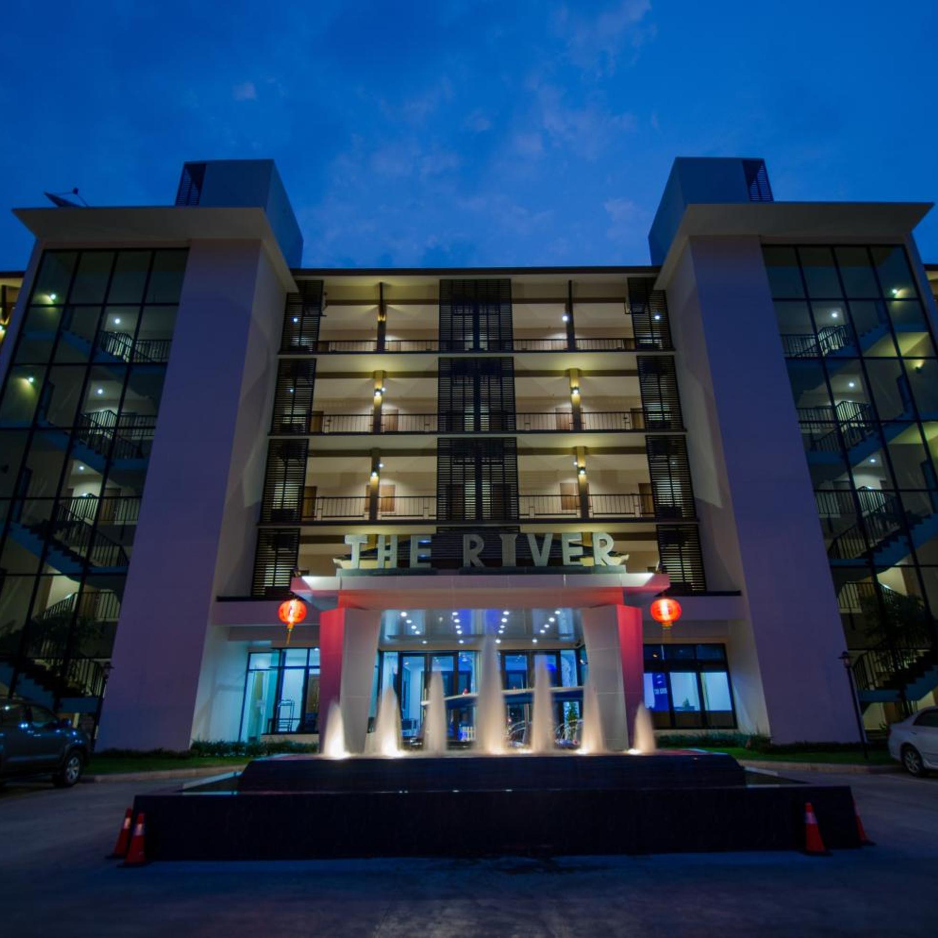The River Hotel 2/50