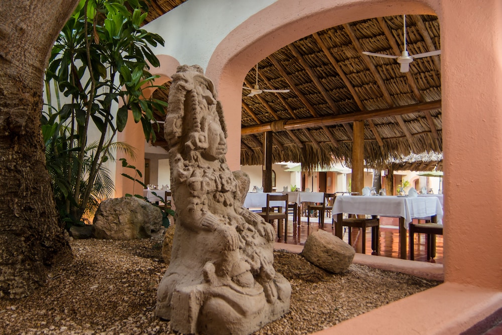 Villas Arqueologicas Chichen Itza 26/50