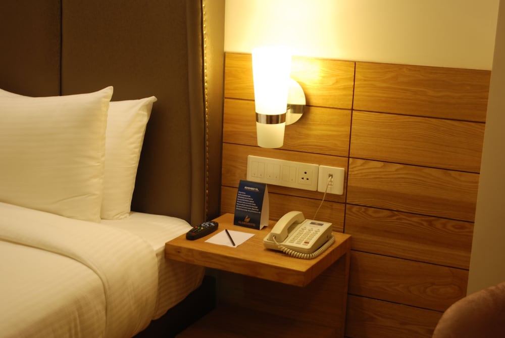 Glades Hotel 21/32