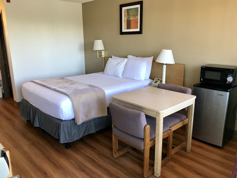 Sea-Tac Airport Value Inn 17/32