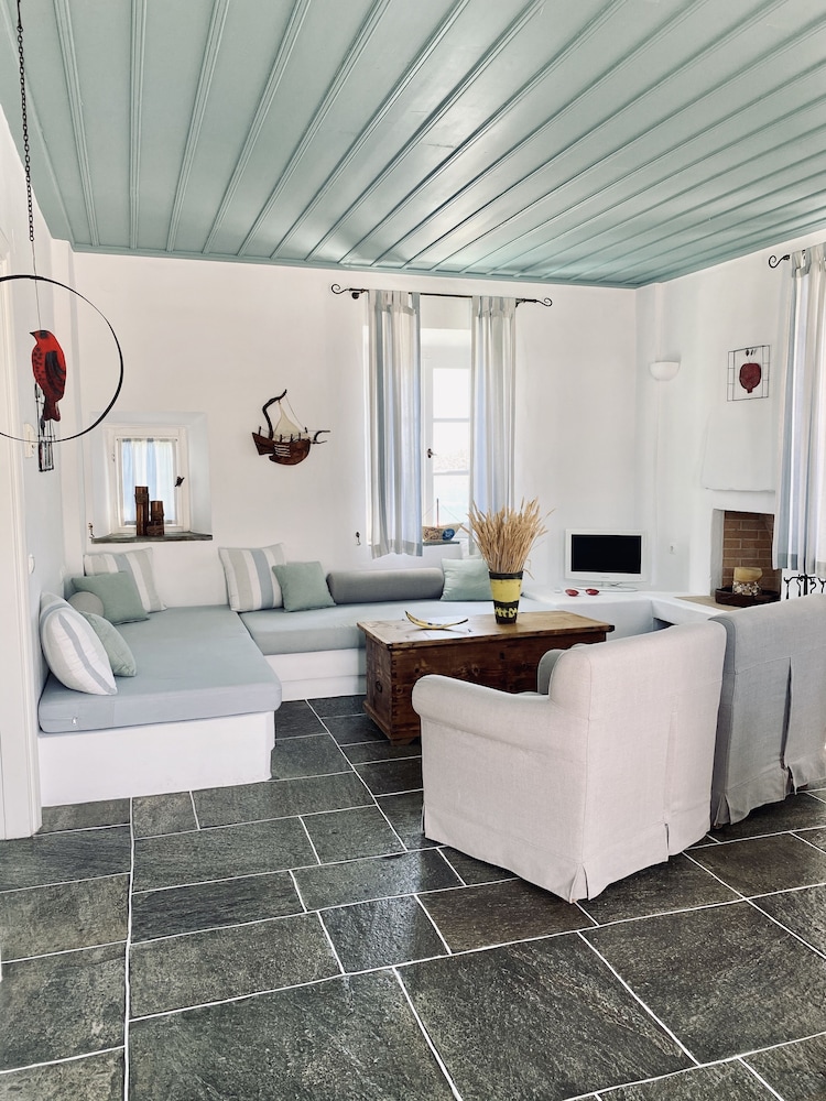 Niriedes Hotel 45/72