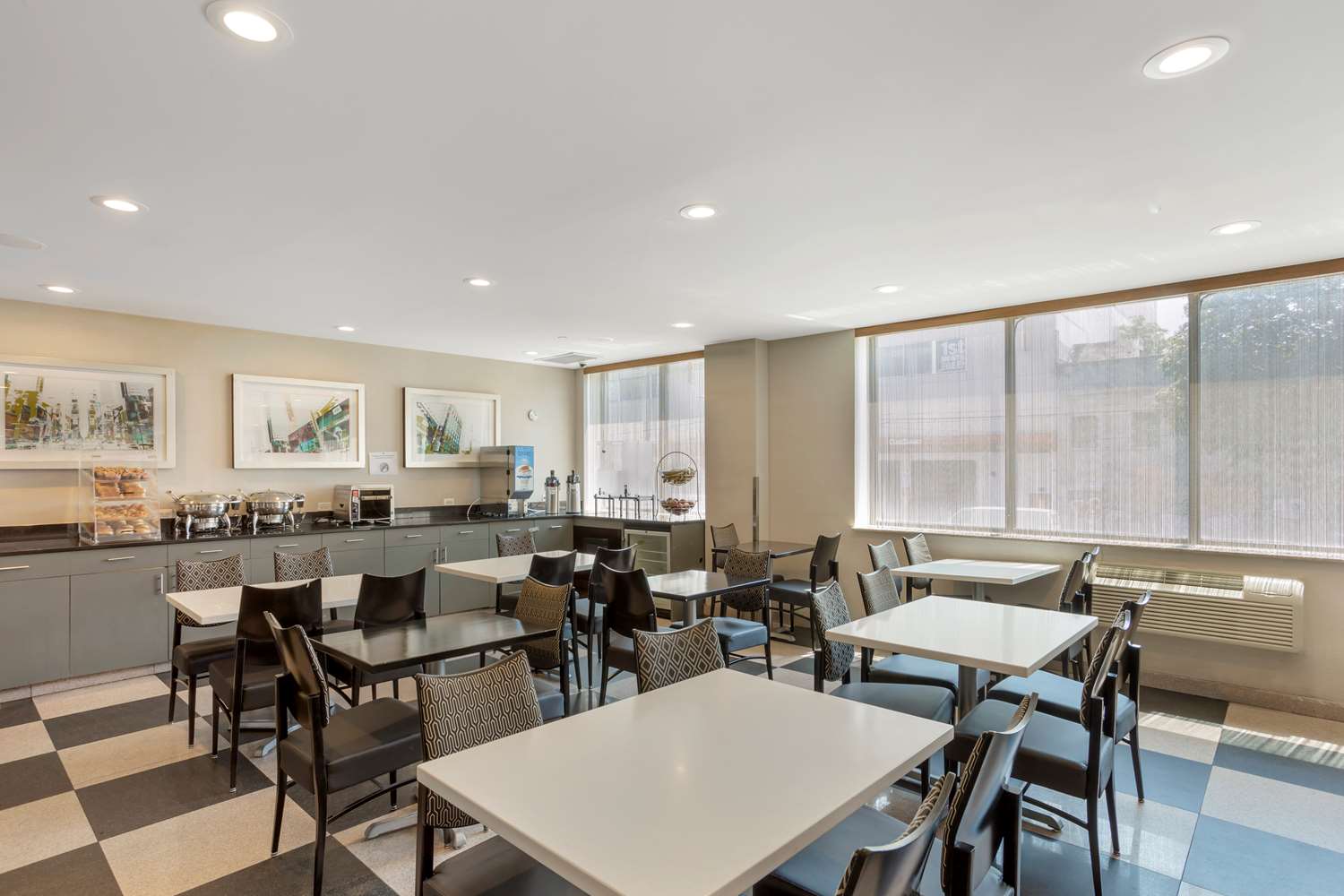 Best Western Plus Plaza Hotel Long Island City 12/22